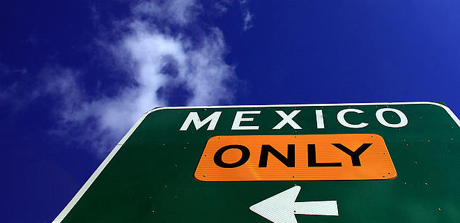 mexico road sign